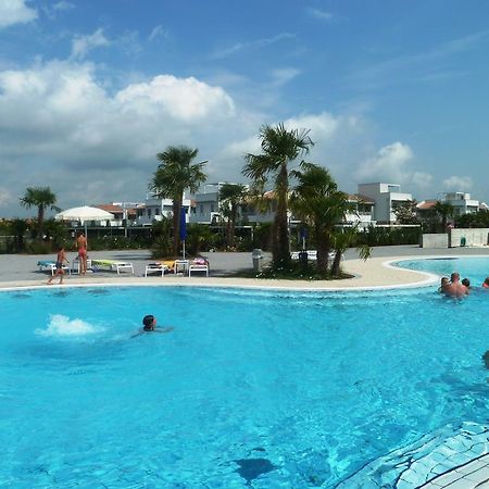 Villaggio Laguna Blu Каорле Экстерьер фото
