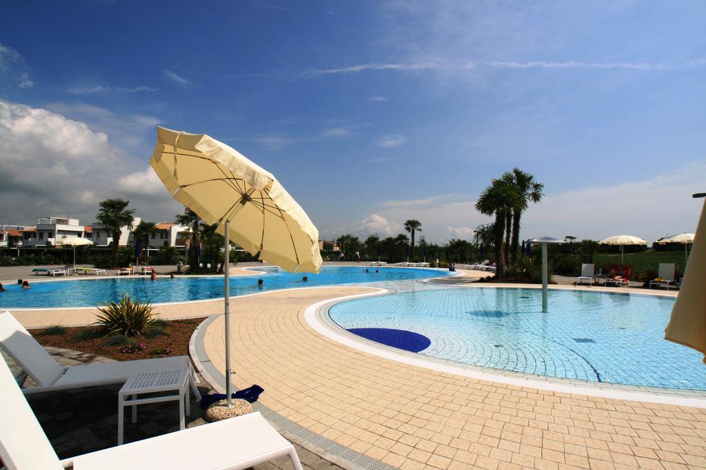 Villaggio Laguna Blu Каорле Экстерьер фото