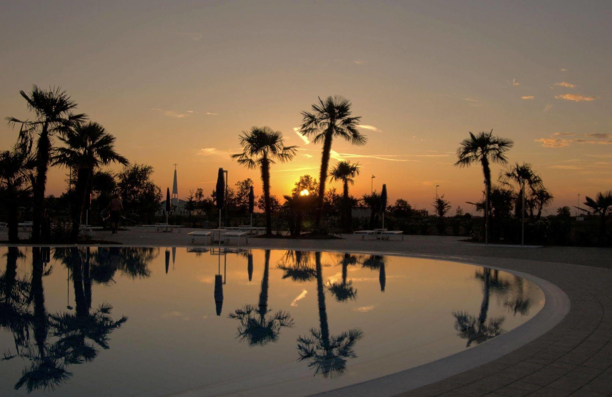 Villaggio Laguna Blu Каорле Экстерьер фото